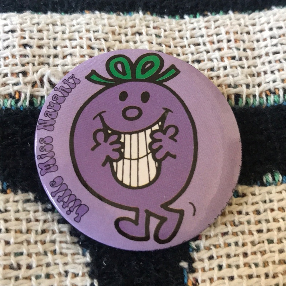 Little Miss Buttons - Picture 5 of 7